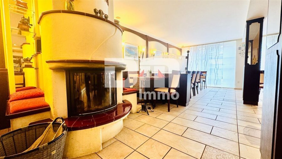 Wohn Gewerbe Ensemble mit 6 neuwertigen Apartments + Restaurant in Traumlage - EG Gastraum Restaurant